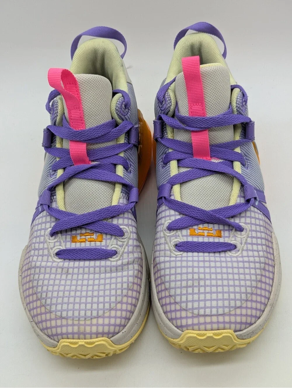 Nike LeBron Witness 7 Action Grape Purple Kids Size 6Y / Women's 7.5 DQ8650-101
